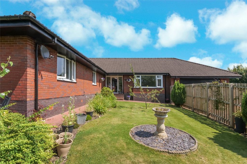 Property photo 1 of 30 Picture No. 01