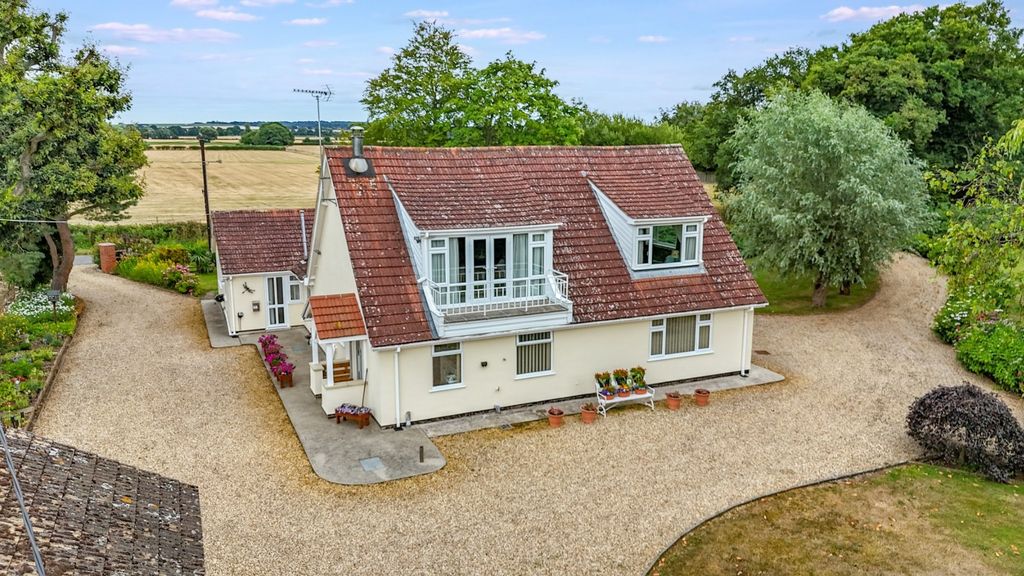 Property photo 2 of 46 4348874