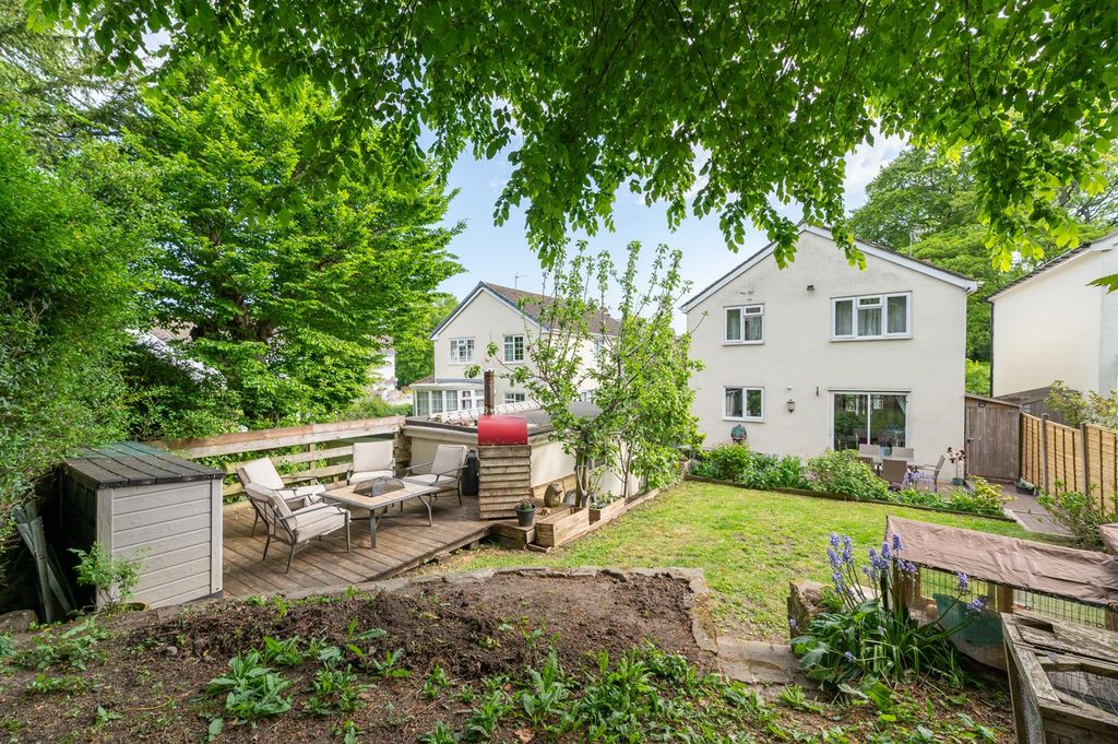 Property photo 1 of 41 Rear Hawksworth Drive