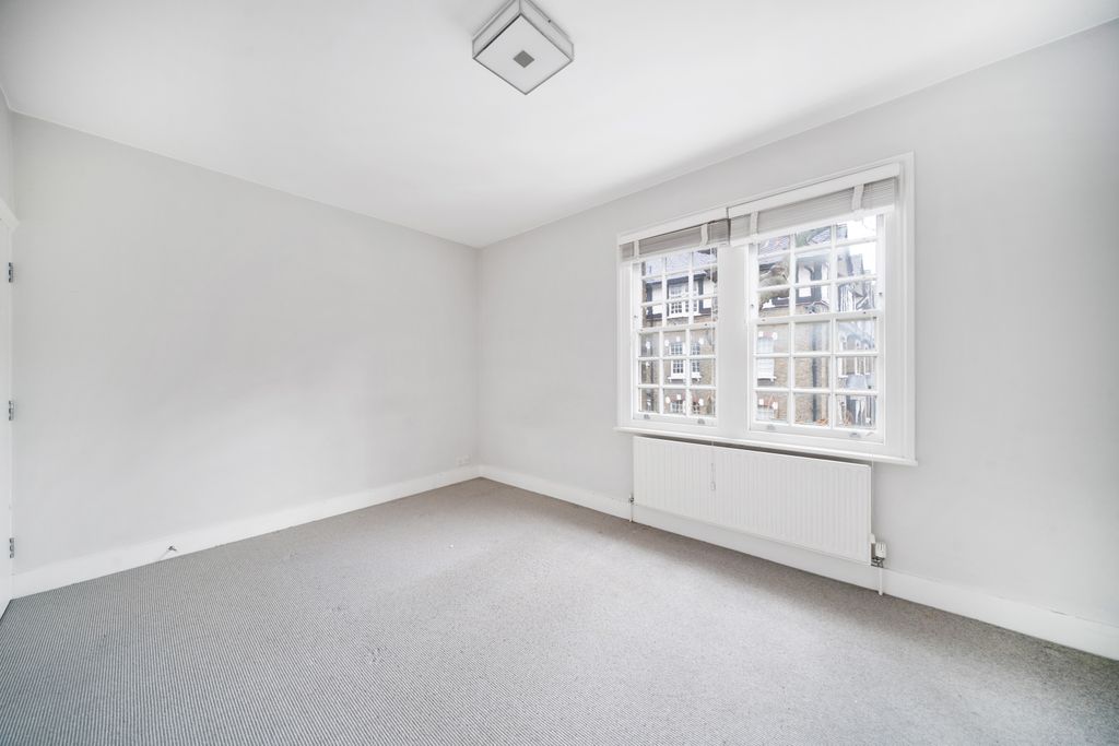 Property photo 3 of 13