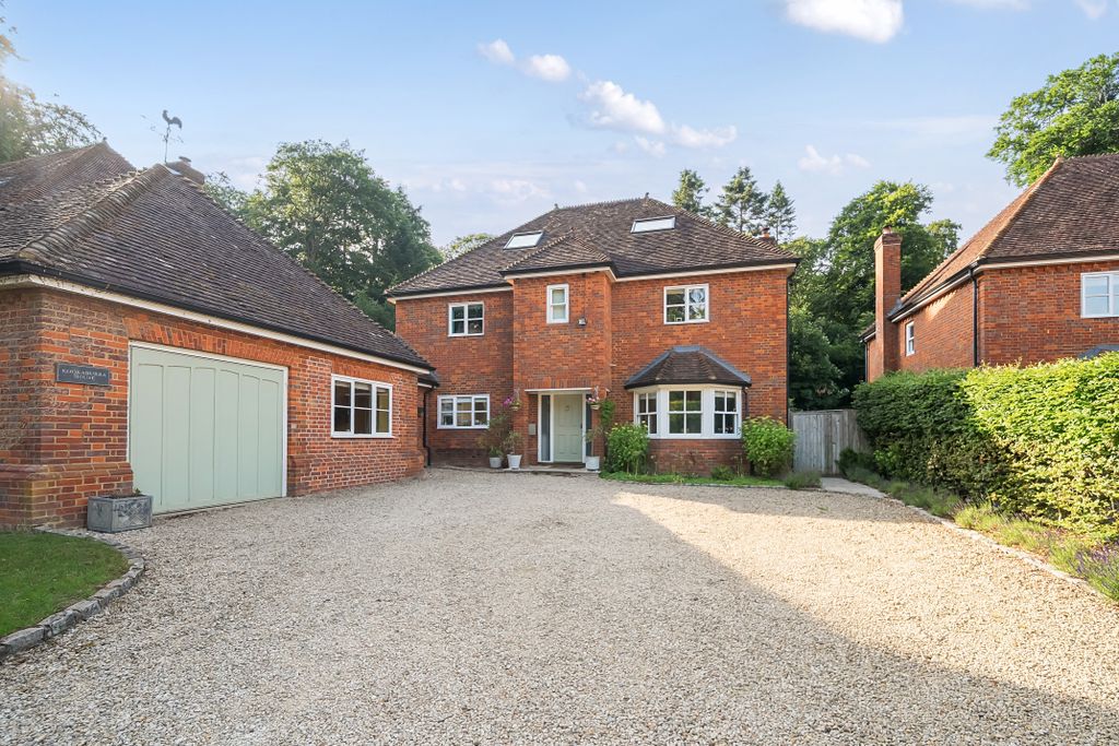 Property photo 1 of 24