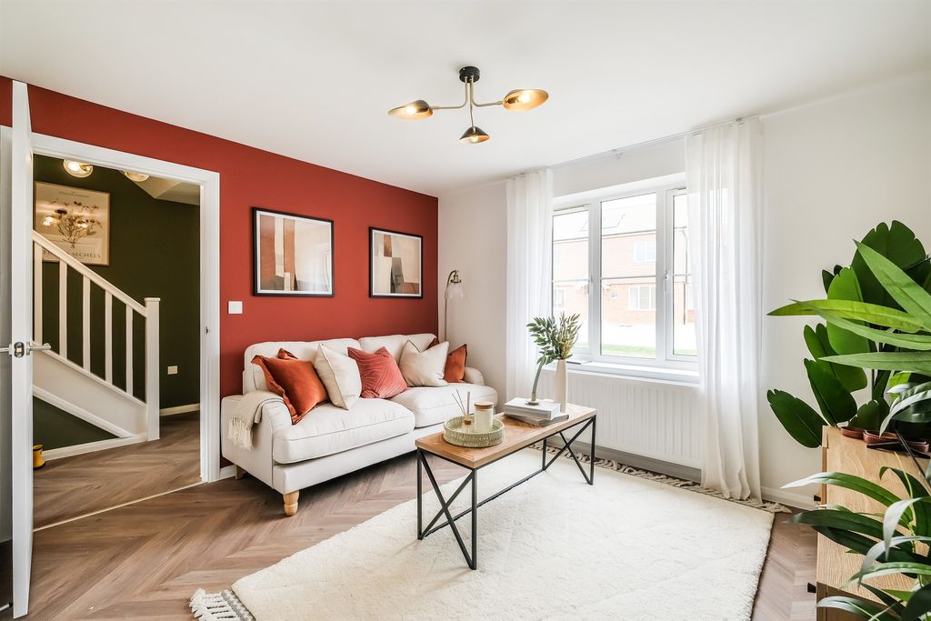 Property photo 3 of 10