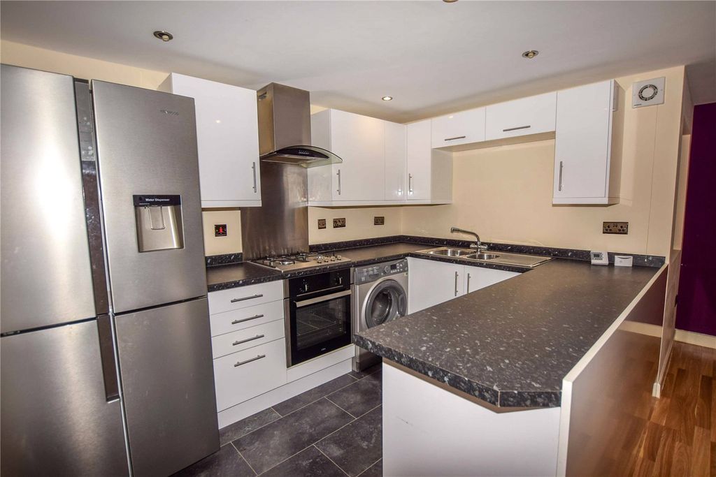 Property photo 2 of 10 Picture No. 07