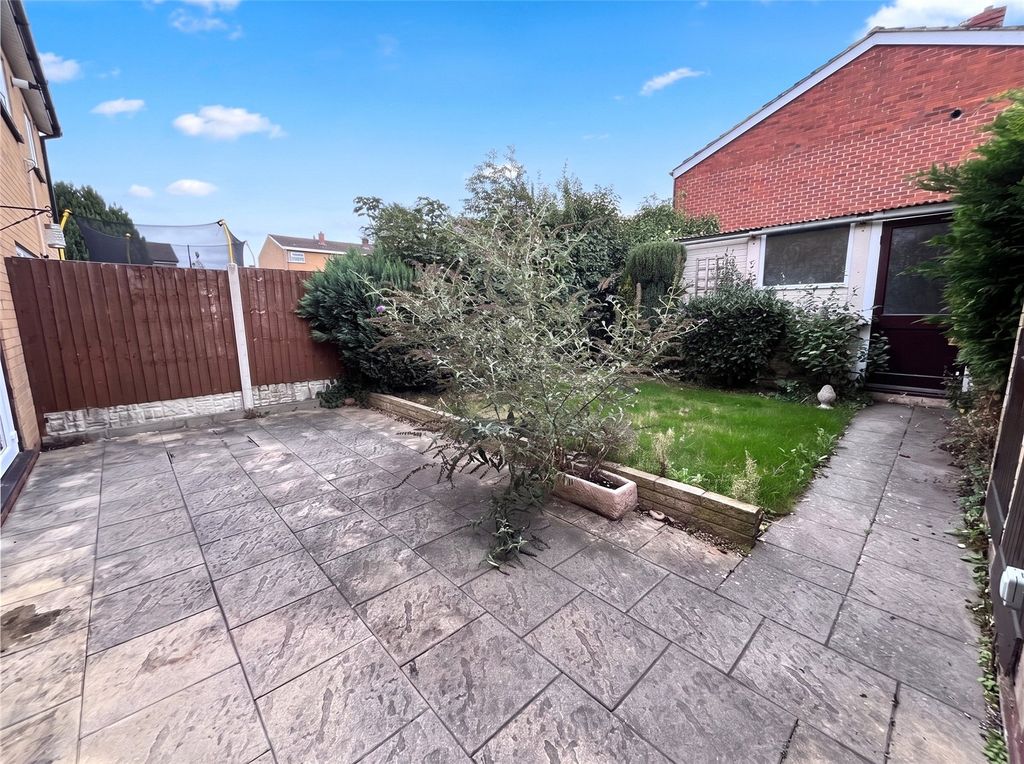 Property photo 2 of 12 Picture No. 18