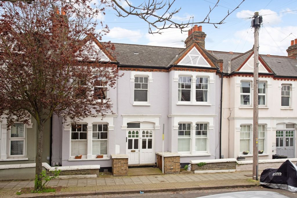 Property photo 1 of 8 67452_13B Delia S...