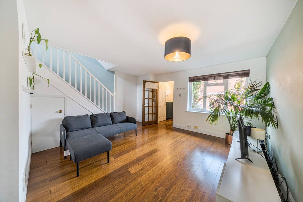 Property photo 1 of 21