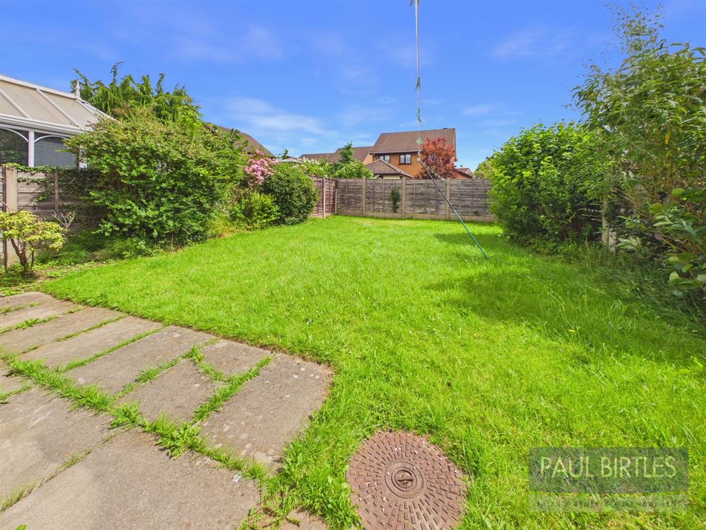 Property photo 2 of 15 Cam01301G0-Pr0773-Still018.Jpg
