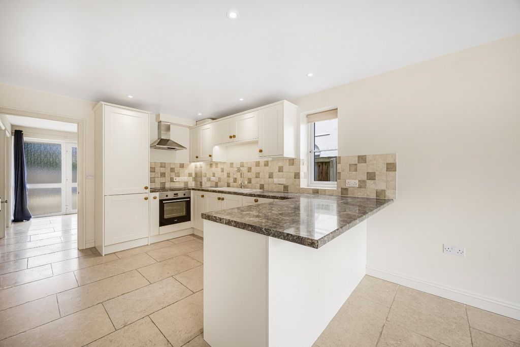 Property photo 2 of 15 Picture No. 07