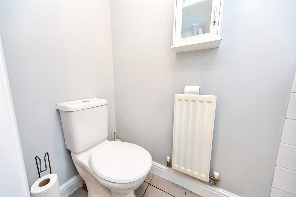 Property photo 3 of 25 Picture No. 12