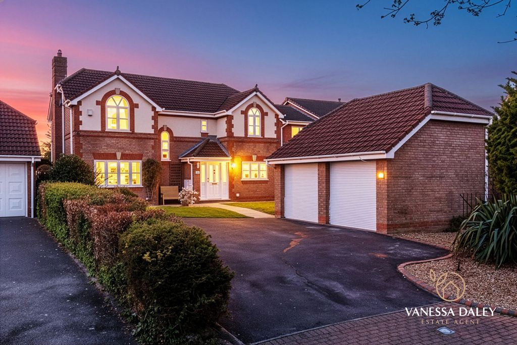 Property photo 1 of 45