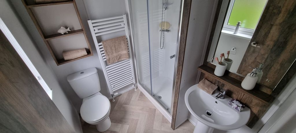 Property photo 1 of 29