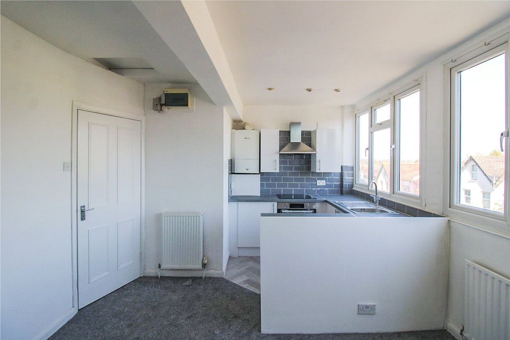 Property photo 1 of 8 Picture No. 13