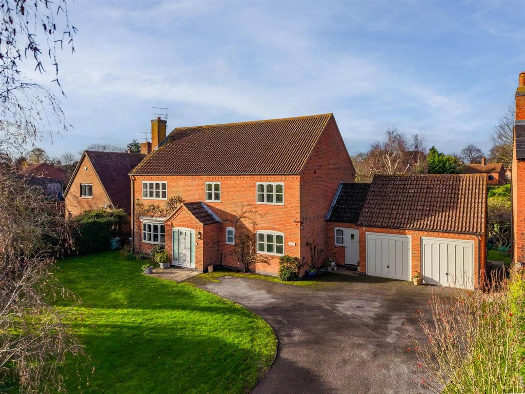 Property photo 1 of 34 Mill Lane House-10.Jpg