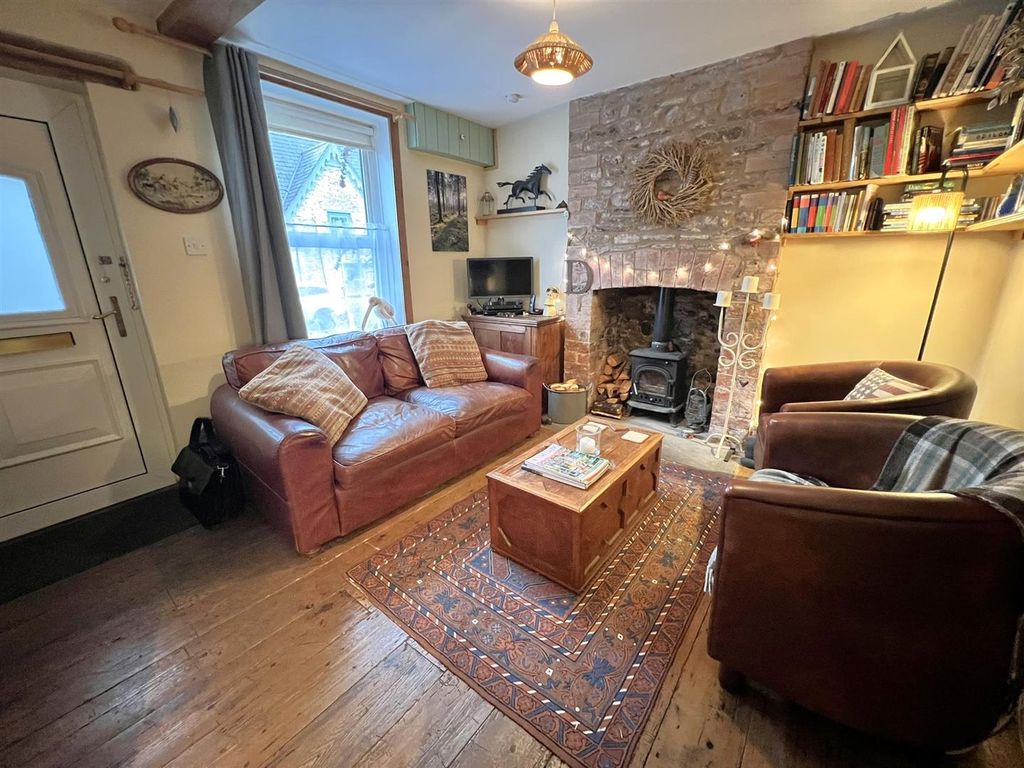 Property photo 3 of 15