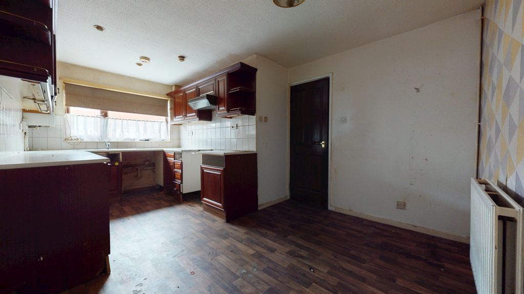 Property photo 2 of 22 4632522