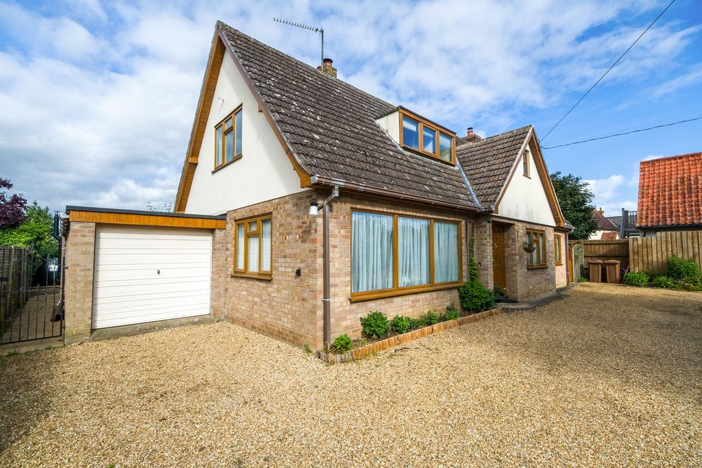 Property photo 3 of 28 1440Pxnorebridge - 7