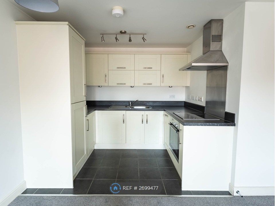 Property photo 2 of 14