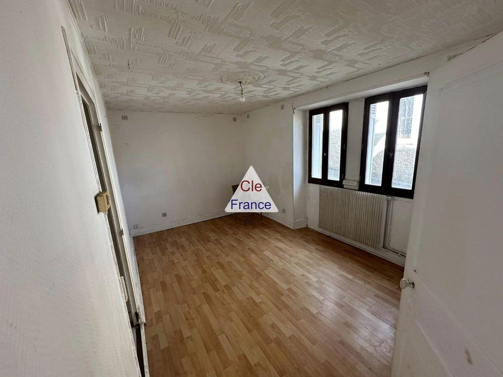 Property photo 2 of 10