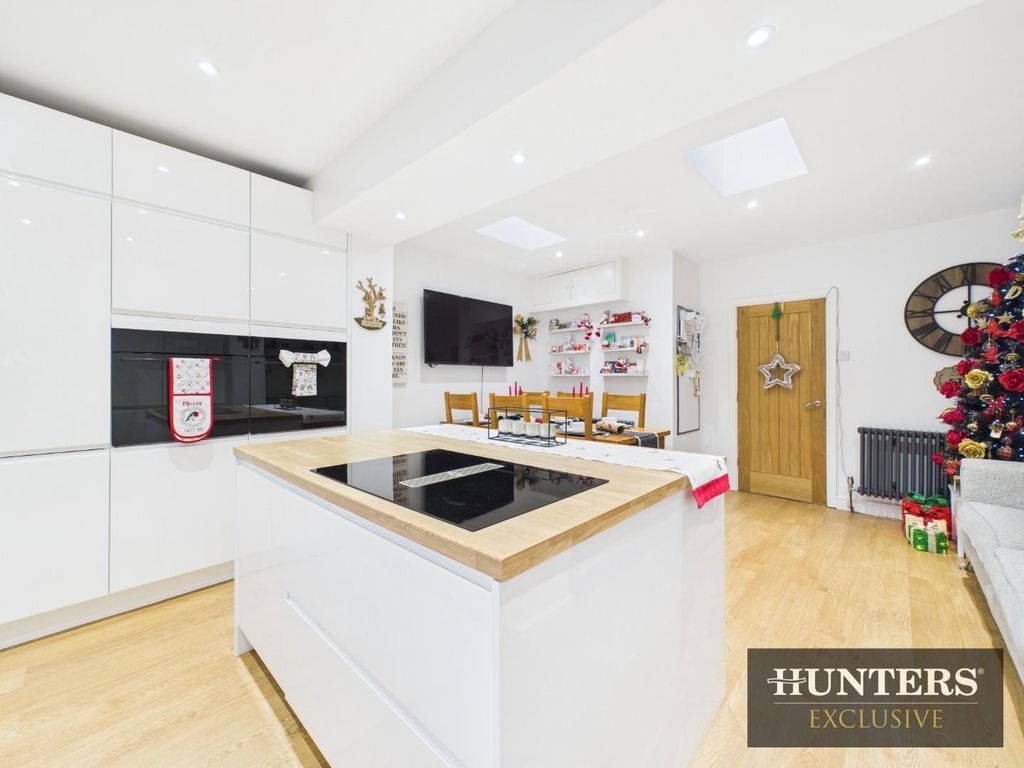 Additional image 21 of 6 bed detached house for saleAiry Hill, Filey YO14