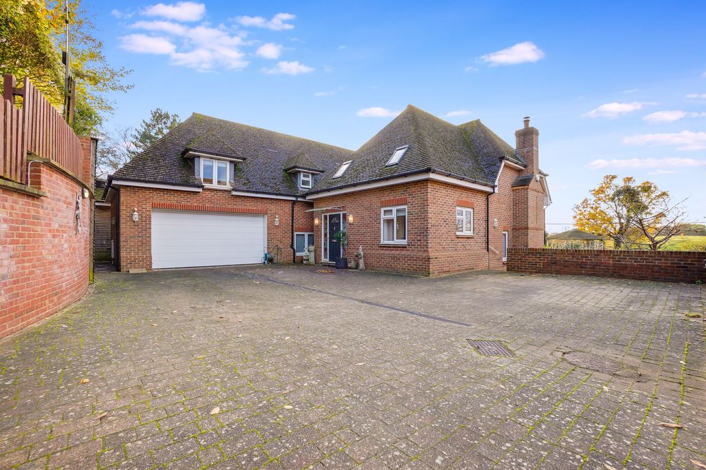 Property photo 1 of 48
