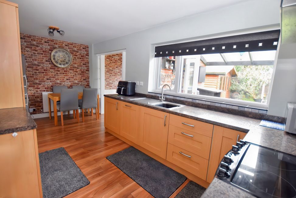 Property photo 2 of 26 Dining Kitchen