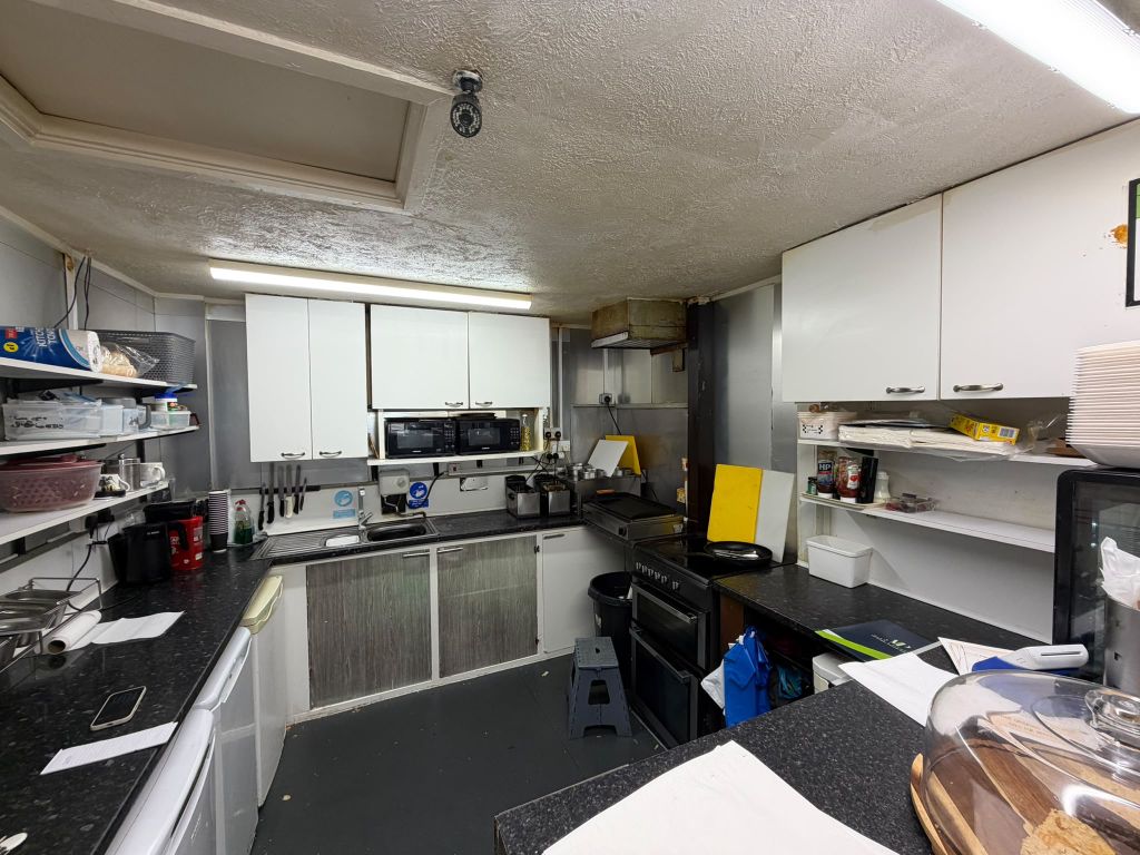 Property photo 2 of 6