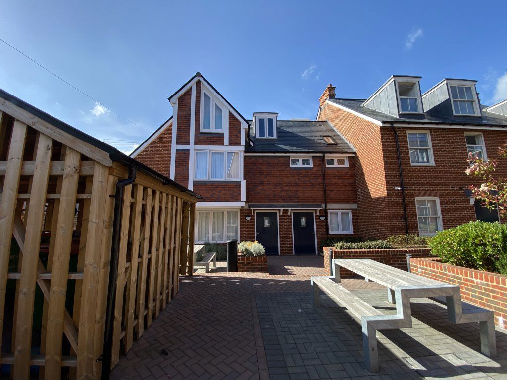 Property photo 1 of 9 1 Bed Flat To Rent Havelock Street, Canterbury Ct1