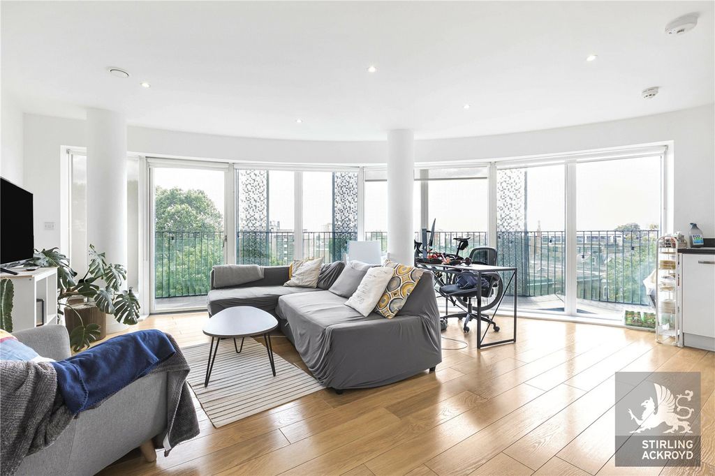 Property photo 1 of 14 Reception Room