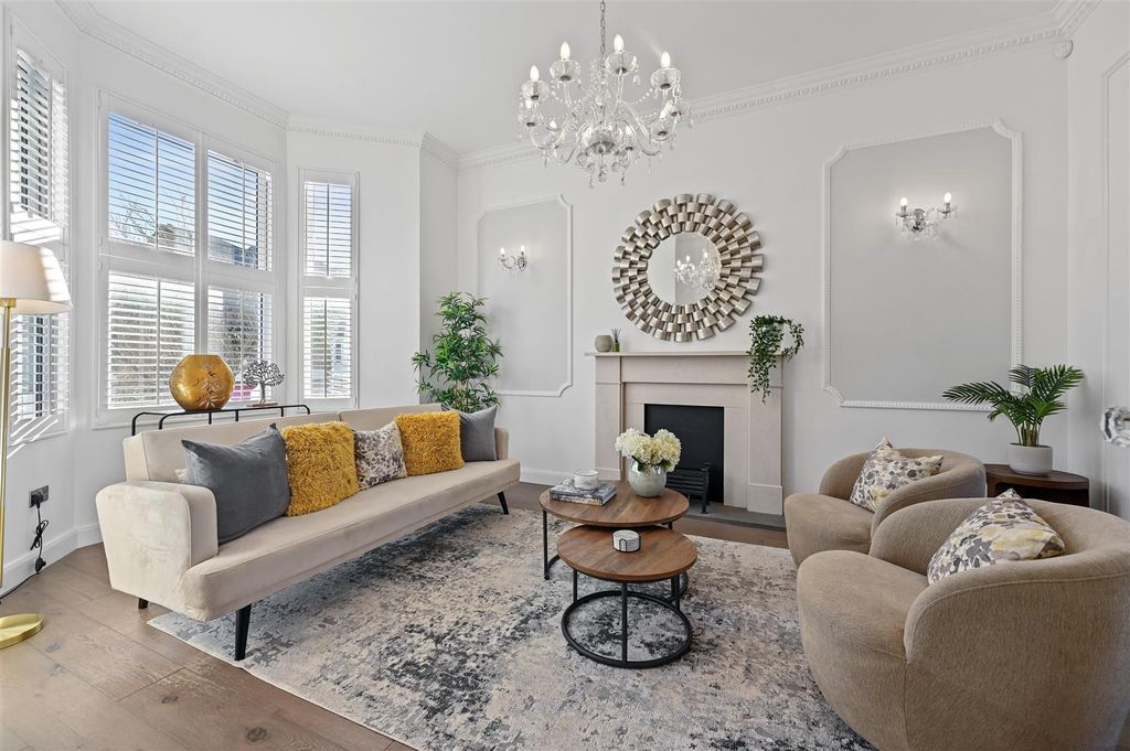 Property photo 1 of 16 Reception