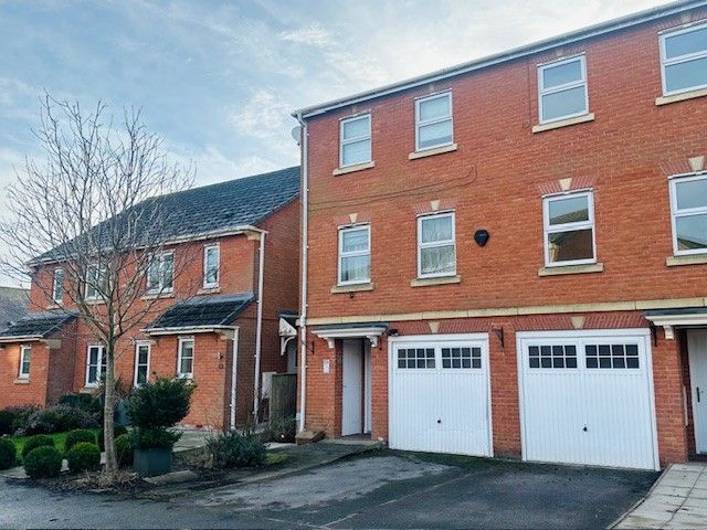 Property photo 1 of 4