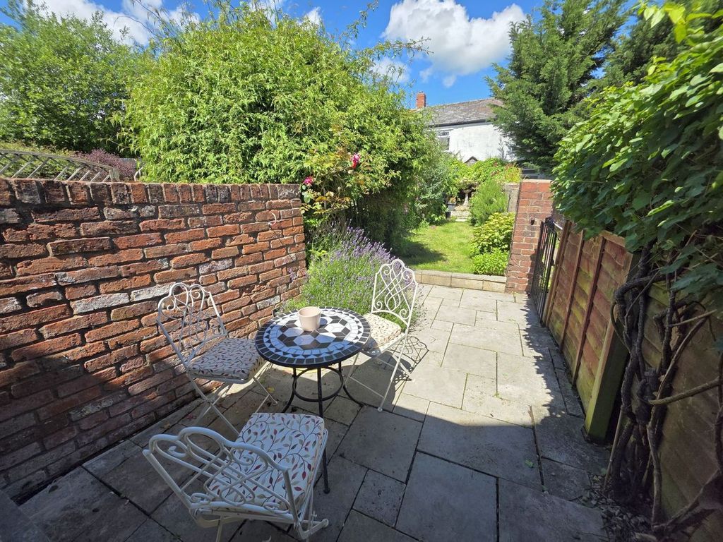 Property photo 3 of 24