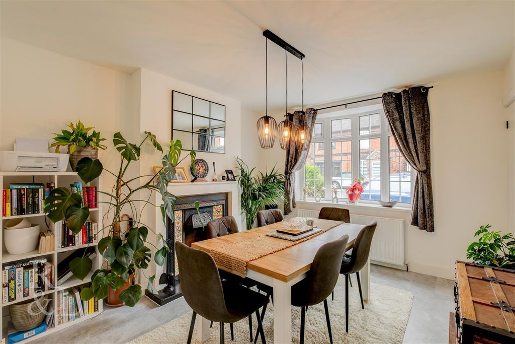 Property photo 2 of 19 Export-4.Jpg