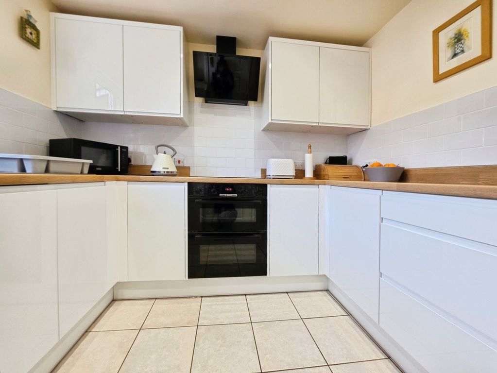 Property photo 3 of 30 Pbox-Img.Jpg