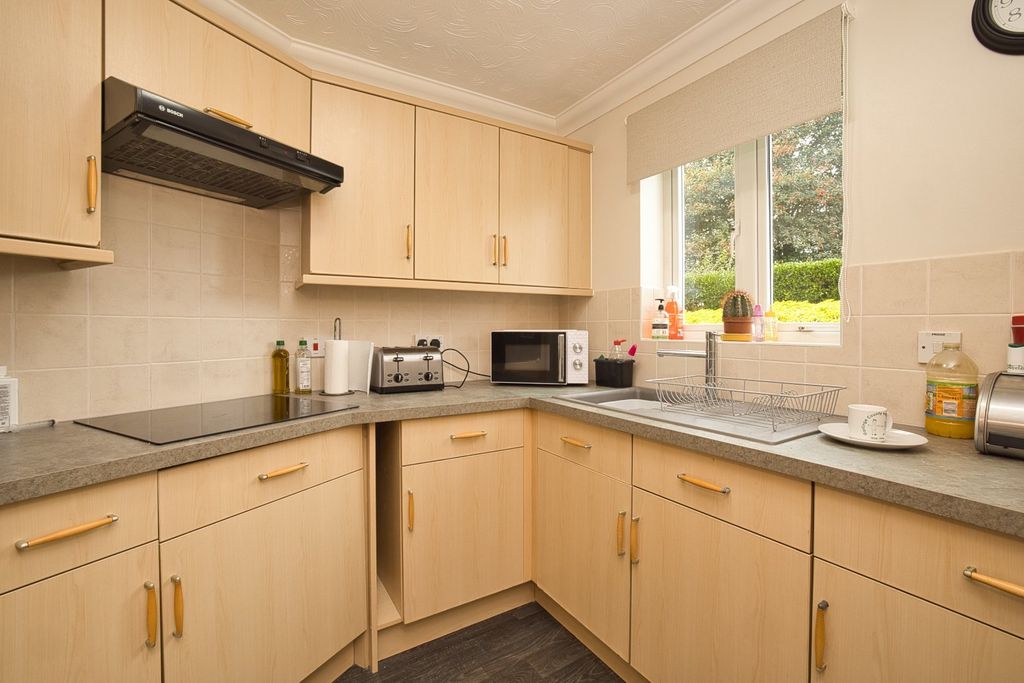 Property photo 3 of 9 Picture 3