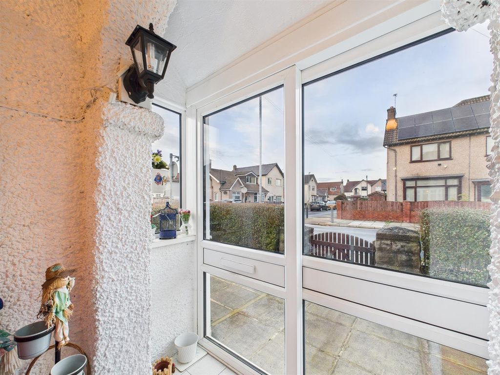 Property photo 2 of 41 Cam03604G0-Pr0206-Still001.Jpg