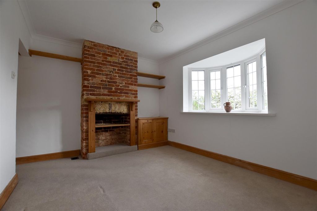 Property photo 3 of 14 Living Room