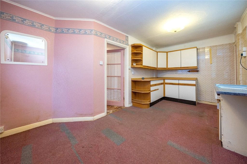 Property photo 3 of 10 Picture No. 05