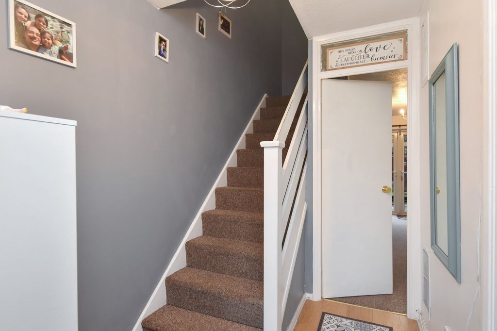 Property photo 3 of 21 Picture No. 13