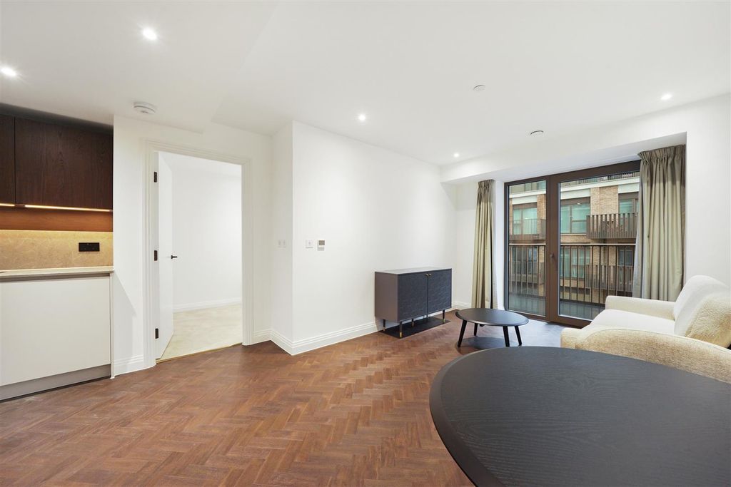 Property photo 3 of 9 Apartment 1307, Halcyon House - Cwvhx4Cirazvweeidv