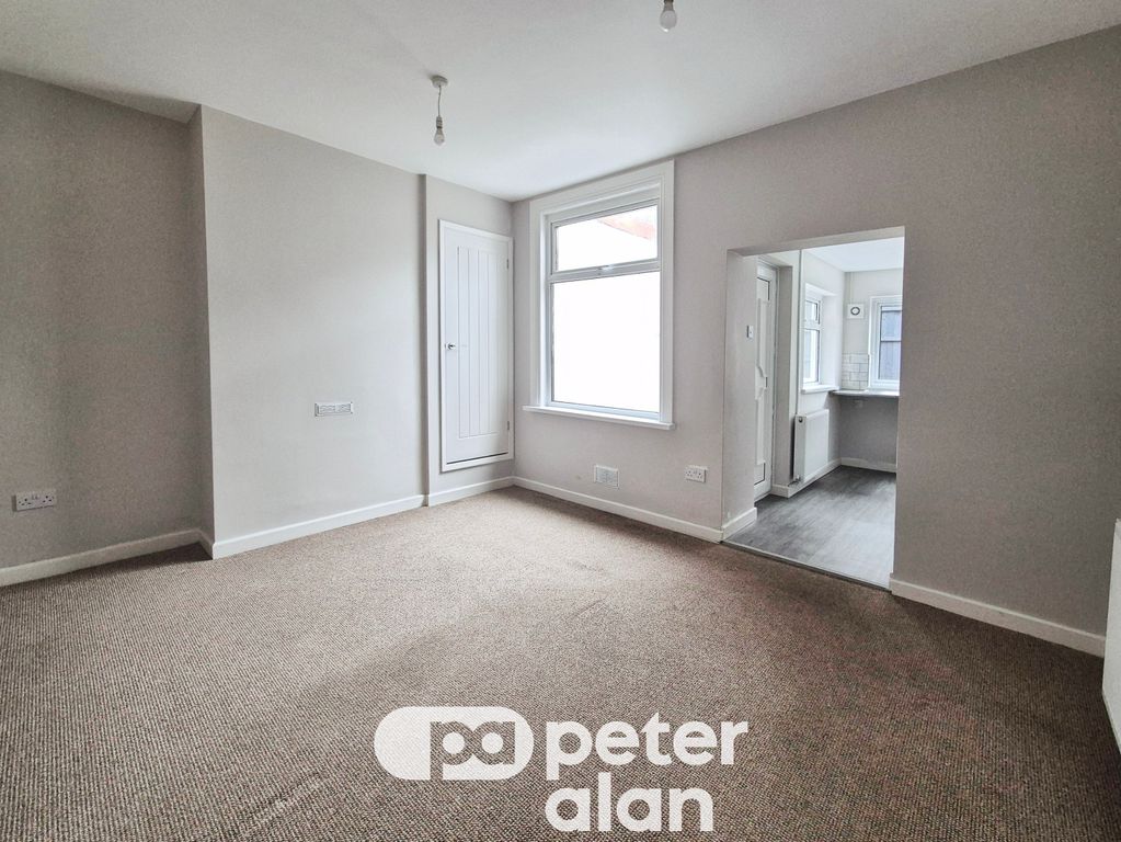 Property photo 3 of 10 Image