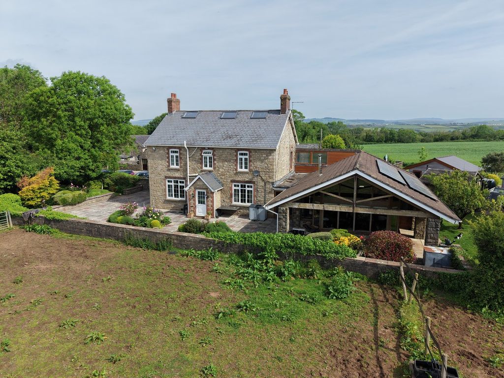 Additional image 7 of 8 bed farm for saleStormy Down, Pyle, Bridgend CF33