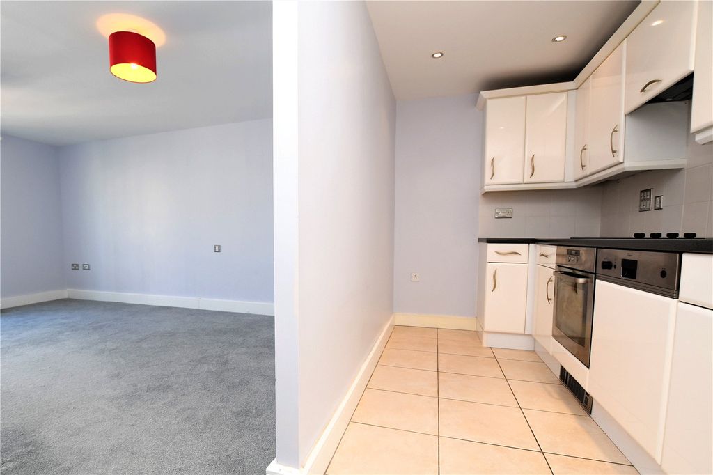 Property photo 3 of 13 Picture No. 02