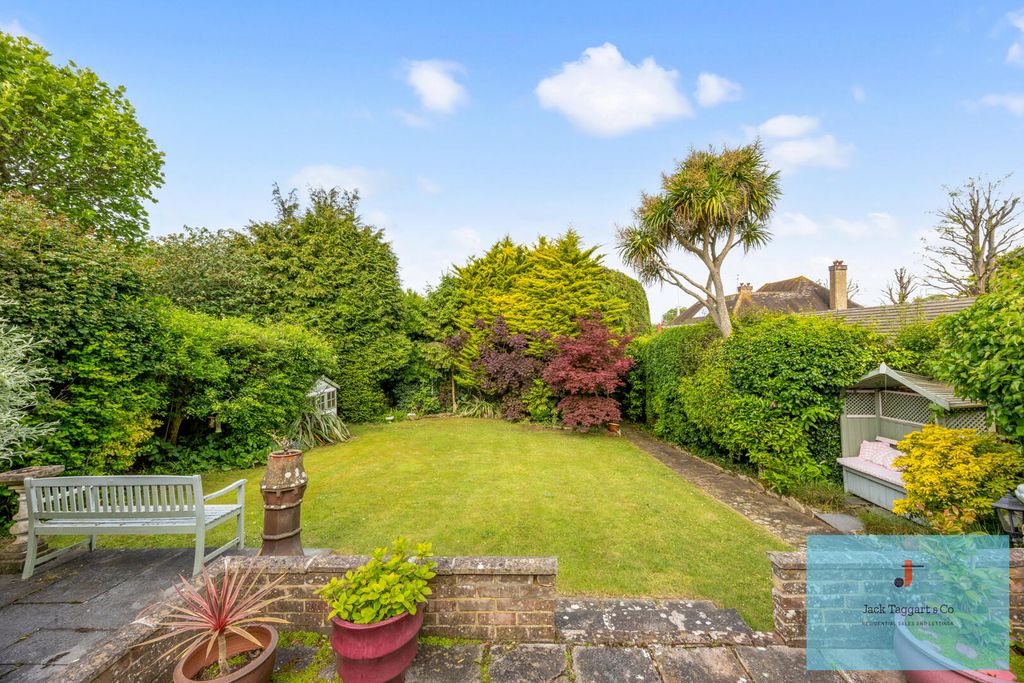 Property photo 2 of 22 Rear Garden
