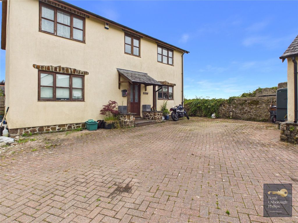 Property photo 1 of 28 Picture No. 34