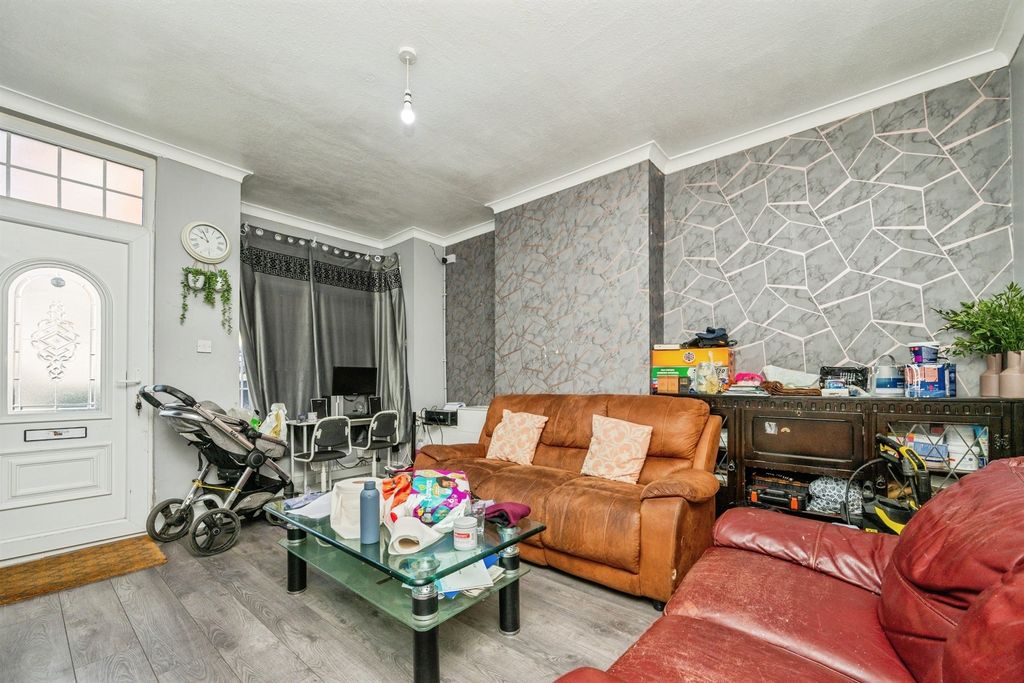 Property photo 3 of 16
