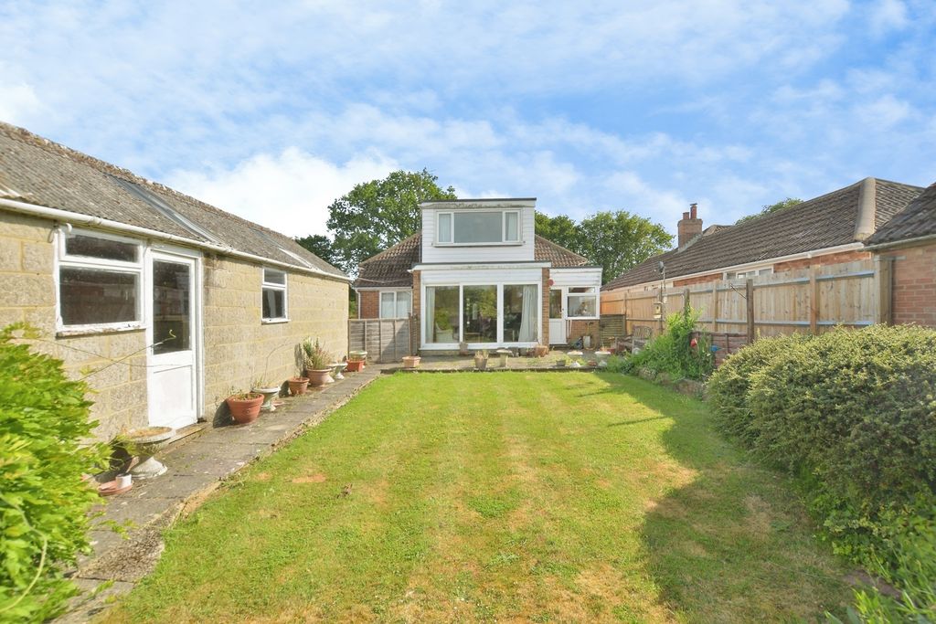 Property photo 1 of 16 Garden