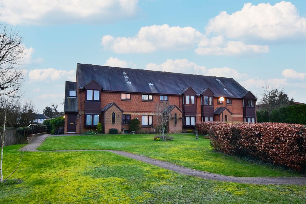 Additional image 11 of 1 bed property for saleThe Crescent, Abbots Langley WD5