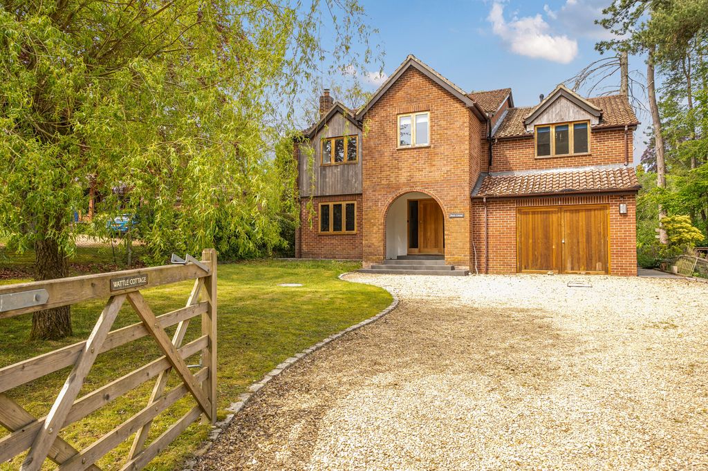 Property photo 1 of 18