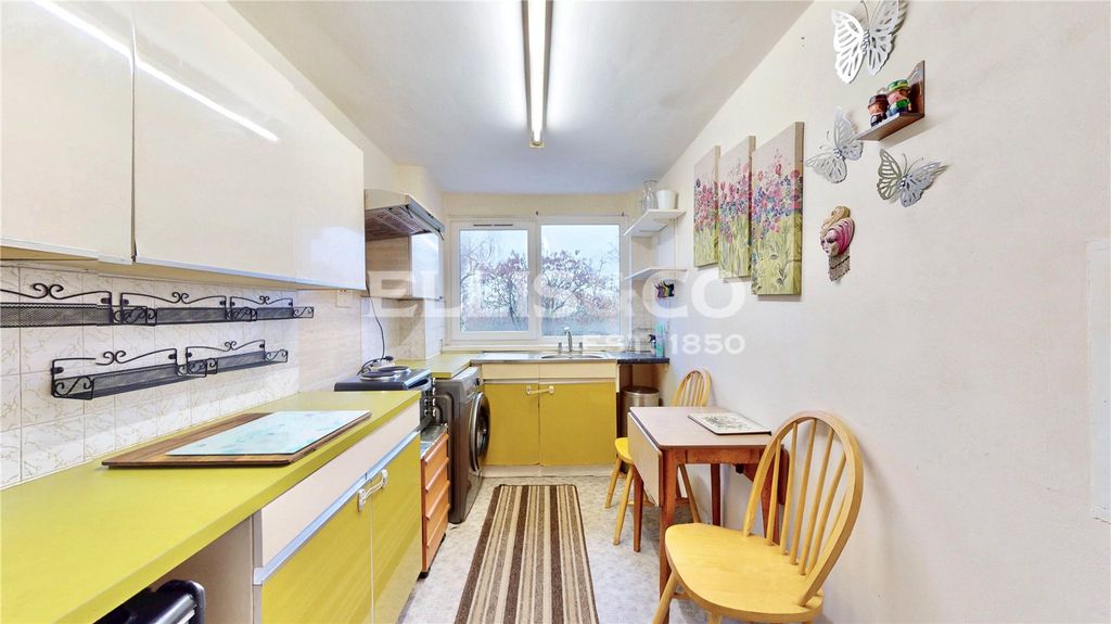 Property photo 3 of 8 Picture No. 08