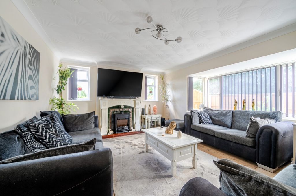 Property photo 2 of 31 1487851-12-6A4Eb8d94Faec